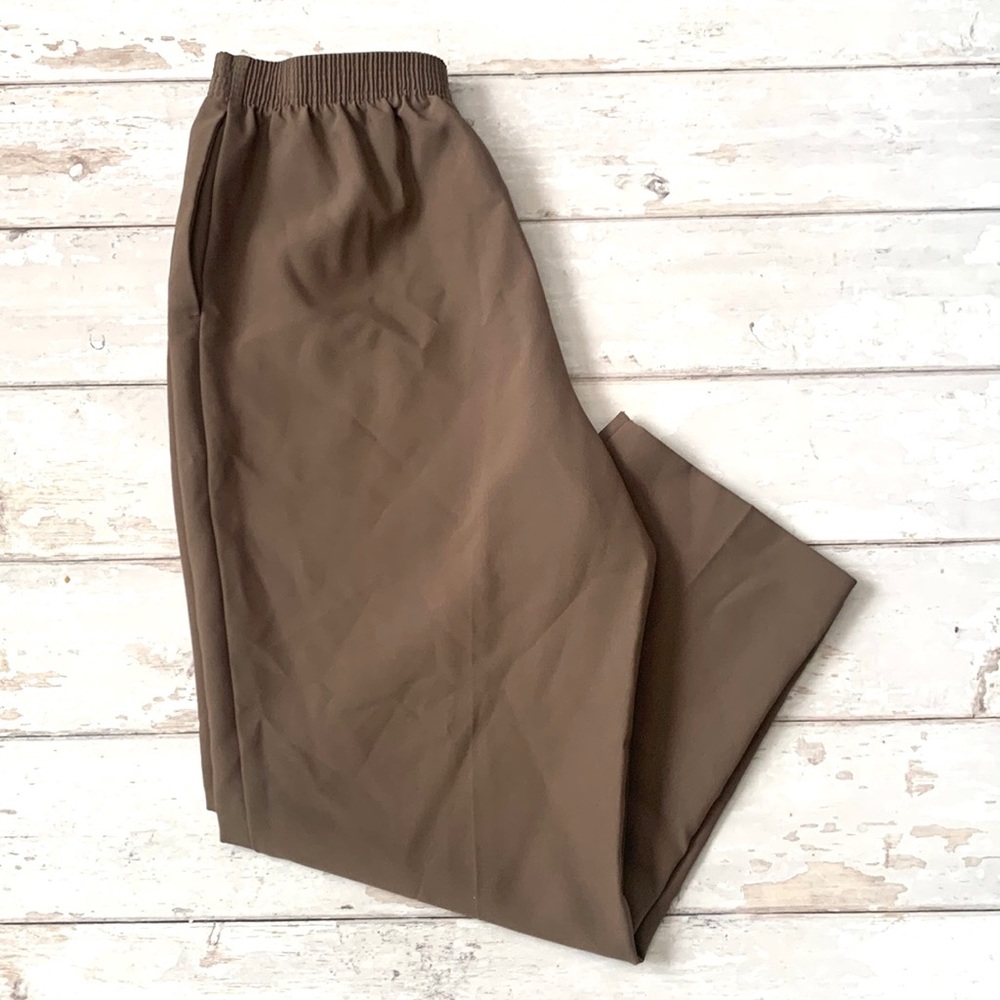 Women’s S/M Brown Tan Beige Khaki Color Slacks Dress Pants Wide Leg Petites